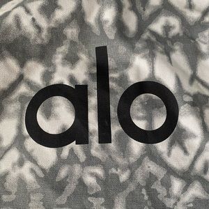 Alo 🖤 tote bag